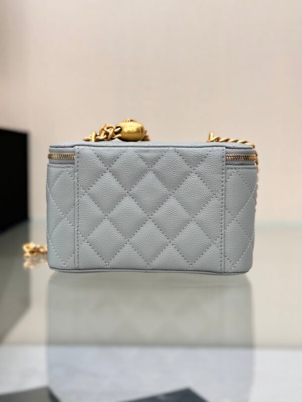CHANEL 25S MINI VANITY BAG 16 CM IN GREY LAMBSKIN WITH GOLD HARDWARE