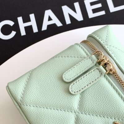 CHANEL 25S VANITY BAG 19.5 CM IN MINT GREEN LAMBSKIN