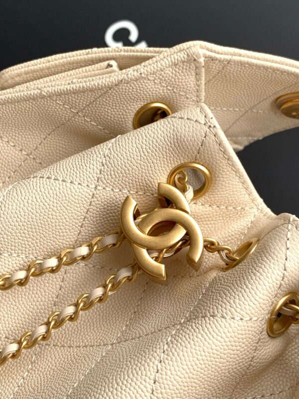 CHANEL 25S HOBO BAG 22 IN LIGHT BEIGE CAVIAR LEATHER WITH GOLD HARDWARE