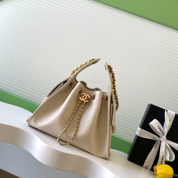 img_ecb71349_20251202_i1764654710767_9464_0_0_jpg CHANEL 25S HOBO BAG 30 IN LIGHT BEIGE CAVIAR LEATHER WITH GOLD HARDWARE