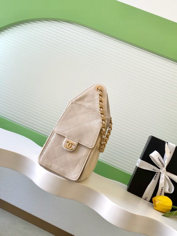 img_ecb71349_20251202_i1764654710872_8312_0_1_jpg CHANEL 25S HOBO BAG 30 IN LIGHT BEIGE CAVIAR LEATHER WITH GOLD HARDWARE