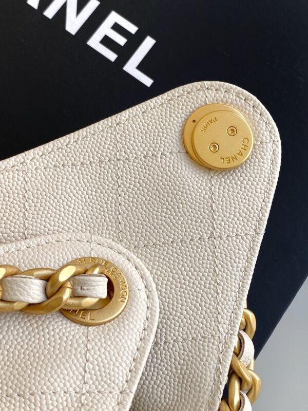 img_ecb71349_20251202_i1764654715788_8546_0_6_jpg CHANEL 25S HOBO BAG 30 IN LIGHT BEIGE CAVIAR LEATHER WITH GOLD HARDWARE