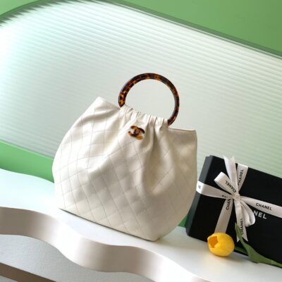 CHANEL 26S HAND BAG 32 IN IVORY WHITE LAMBSKIN GOLD HARDWARE