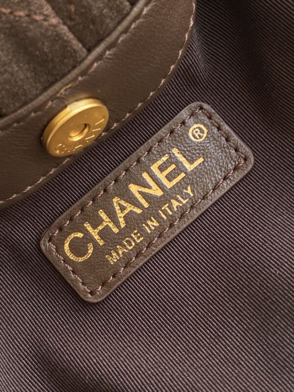 img_ecb71349_20251210_i1765342604463_177_0_8_jpg CHANEL 26S HAND BAG 12 IN DARK BROWN SUEDE GOLD HARDWARE