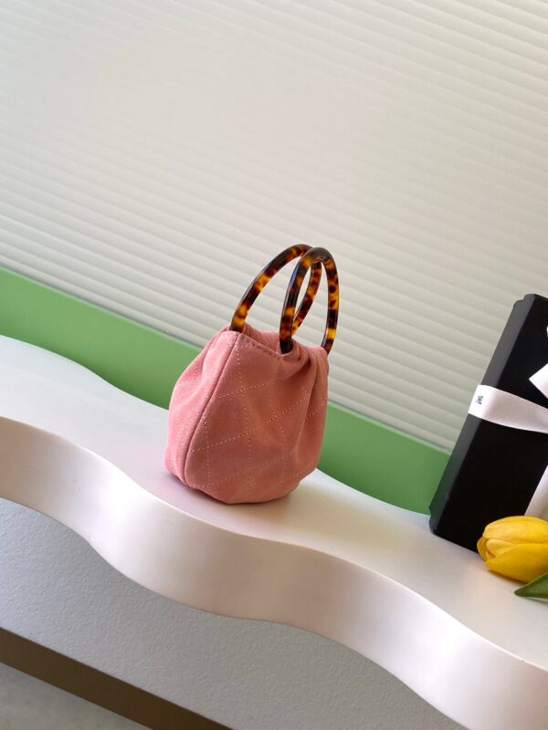 img_ecb71349_20251210_i1765342709463_9188_0_1_jpg CHANEL 26S HAND BAG 12 IN PINK SUEDE GOLD HARDWARE