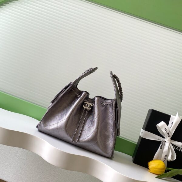 img_ecb71349_20251213_i1765608277408_244_0_0_jpg CHANEL 25S HOBO BAG 30 IN LILAC SILVER METALLIC CAVIAR