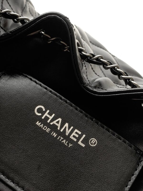 img_ecb71349_20260420_i1776661828449_5332_0_7_jpg CHANEL 26S HOBO BAG 22 IN BLACK CALFSKIN