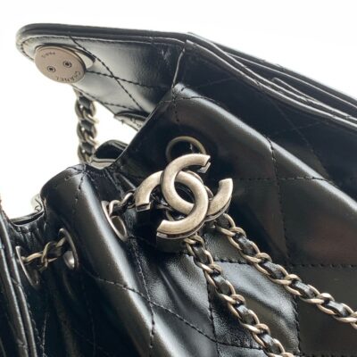 img_ecb71349_20260420_i1776661829393_4776_0_4_jpg CHANEL 26S HOBO BAG 22 IN BLACK CALFSKIN