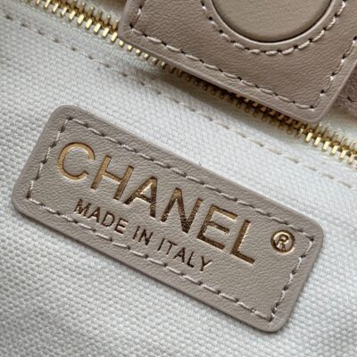 img_ecb71349_20260613_i1781286625049_8561_0_8_jpg CHANEL 26S BUCKET SHOULDER BAG MEDIUM 29 IN LIGHT BEIGE SUEDE AND CALFSKIN GOLD HARDWARE