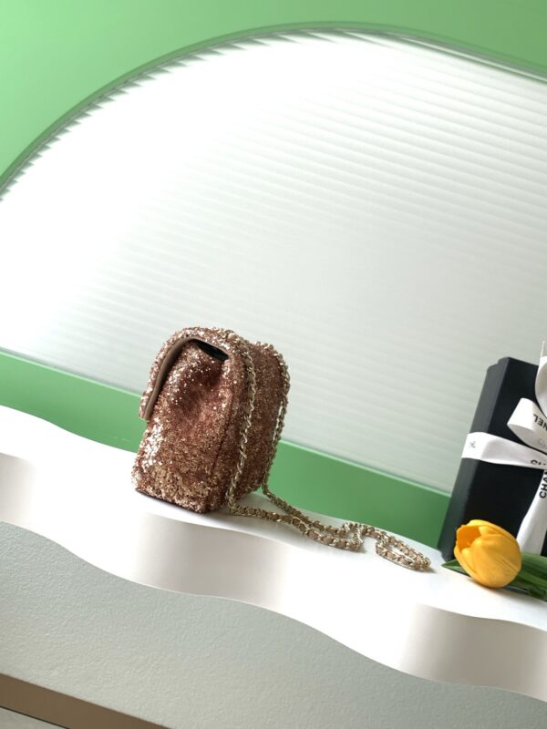 img_ecb71349_20260629_i1782706594875_3935_0_1_jpg CHANEL 26S SEQUINS FLAP BAG 21 IN BROWN TWEED AND CALFSKIN GOLD HARDWARE