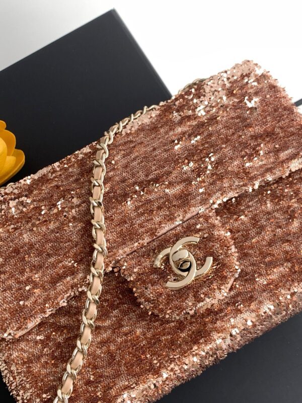 img_ecb71349_20260629_i1782706595245_3103_0_4_jpg CHANEL 26S SEQUINS FLAP BAG 21 IN BROWN TWEED AND CALFSKIN GOLD HARDWARE