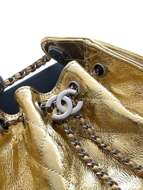 img_ecb71349_20260703_i1783055864992_4665_0_4_jpg CHANEL 26S HOBO BAG 22 IN GOLD METALLIC CRINKLED CALFSKIN SILVER HARDWARE