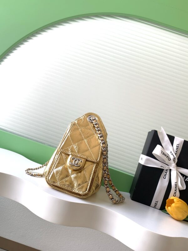 img_ecb71349_20260703_i1783055865028_7258_0_1_jpg CHANEL 26S HOBO BAG 22 IN GOLD METALLIC CRINKLED CALFSKIN SILVER HARDWARE
