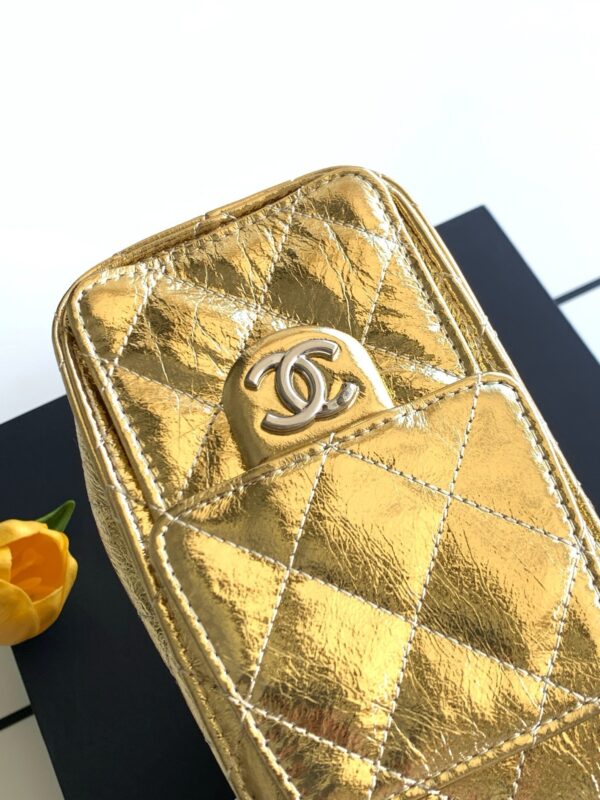 img_ecb71349_20260703_i1783055865672_2743_0_6_jpg CHANEL 26S HOBO BAG 22 IN GOLD METALLIC CRINKLED CALFSKIN SILVER HARDWARE