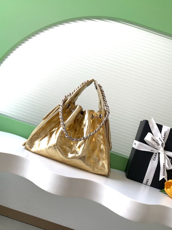 img_ecb71349_20260703_i1783055916829_7373_0_2_jpg CHANEL 26S HOBO BAG 30 IN GOLD METALLIC CRINKLED CALFSKIN SILVER HARDWARE
