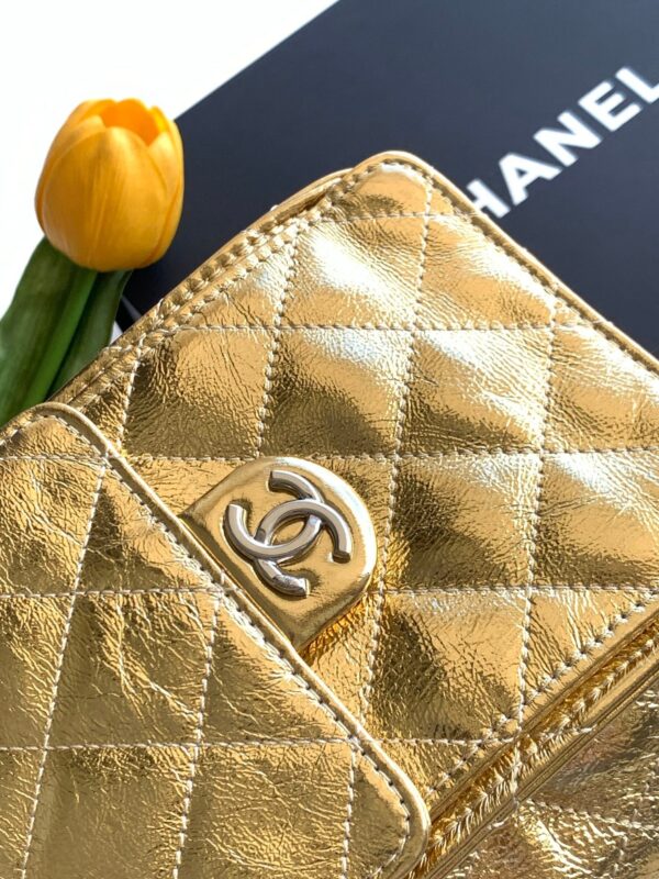 img_ecb71349_20260703_i1783055917215_9212_0_6_jpg CHANEL 26S HOBO BAG 30 IN GOLD METALLIC CRINKLED CALFSKIN SILVER HARDWARE