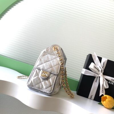 img_ecb71349_20260703_i1783055957723_8608_0_1_jpg CHANEL 26S HOBO BAG 22 IN SILVER METALLIC CRINKLED CALFSKIN GOLD HARDWARE