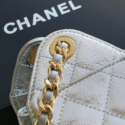 img_ecb71349_20260703_i1783055957763_5741_0_5_jpg CHANEL 26S HOBO BAG 22 IN SILVER METALLIC CRINKLED CALFSKIN GOLD HARDWARE
