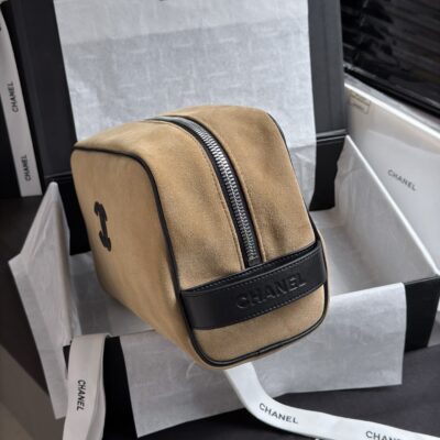 img_ecb71349_20260706_i1783315367120_9900_0_3_jpg CHANEL 26S LARGE ZIP POUCH BAG 29 IN DARK BEIGE SUEDE AND CALFSKIN SILVER HARDWARE