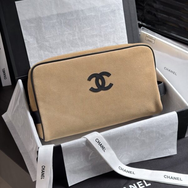 img_ecb71349_20260706_i1783315368021_6338_0_0_jpg CHANEL 26S LARGE ZIP POUCH BAG 29 IN DARK BEIGE SUEDE AND CALFSKIN SILVER HARDWARE