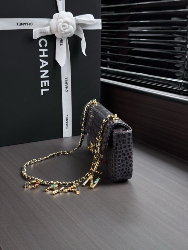 img_ecb71349_20260718_i1784332374481_7304_0_2_jpg CHANEL 26S WALLET ON CHAIN 22 IN CHARCOAL GRAY CROCODILE-EMBOSSED CALFSKIN GOLD HARDWARE
