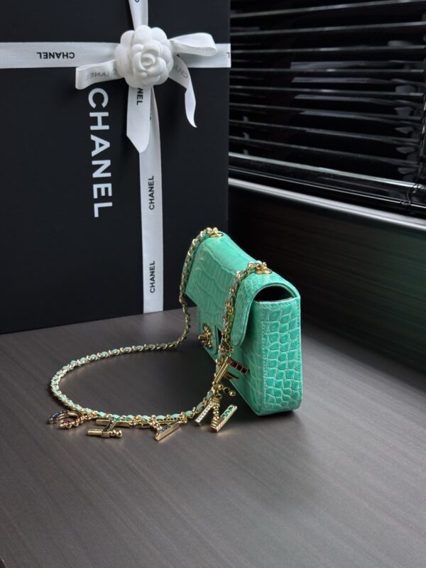 img_ecb71349_20260718_i1784332509749_1757_0_2_jpg CHANEL 26S WALLET ON CHAIN 22 IN TIFFANY BLUE CROCODILE-EMBOSSED CALFSKIN GOLD HARDWARE