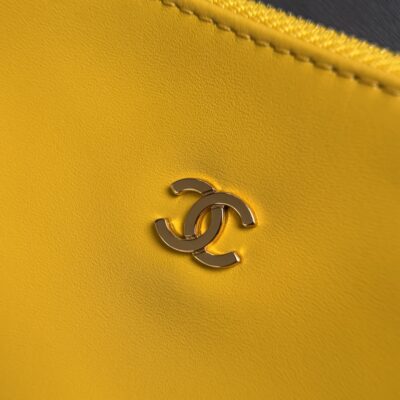 img_ecb71349_20260719_i1784414141141_9280_0_6_jpg CHANEL 26S SMALL CLASSIC FLAP BAG 21 IN YELLOW OPEN-WEAVE CROCHET GOLD HARDWARE