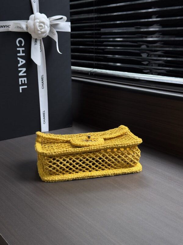 img_ecb71349_20260719_i1784414141832_7248_0_3_jpg CHANEL 26S SMALL CLASSIC FLAP BAG 21 IN YELLOW OPEN-WEAVE CROCHET GOLD HARDWARE