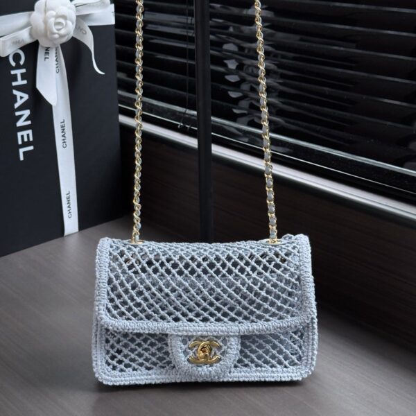 img_ecb71349_20260719_i1784414177217_4_0_0_jpg CHANEL 26S SMALL CLASSIC FLAP BAG 21 IN LIGHT BLUE OPEN-WEAVE CROCHET GOLD HARDWARE