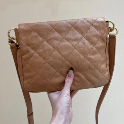 img_f3c7fd90_20240304_i1709524017_8568_7_jpg CHANEL 25S HOBO RETRO BAG 24 IN WARM TAUPE CALFSKIN