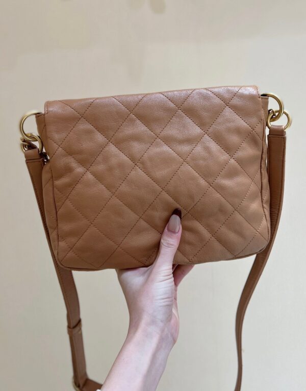 img_f3c7fd90_20240304_i1709524017_8568_7_jpg CHANEL 25S HOBO RETRO BAG 24 IN WARM TAUPE CALFSKIN
