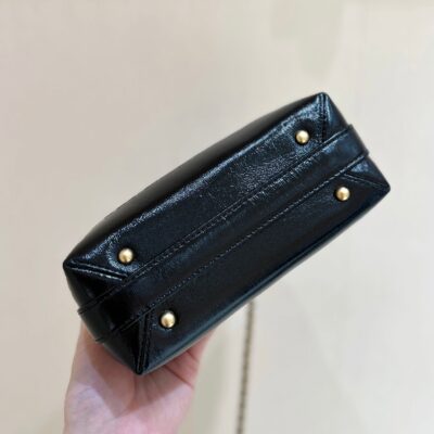 CHANEL TOP HANDLE BAG 18 IN BLACK OIL-WAX LAMBSKIN GOLD HARDWARE