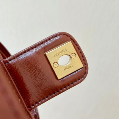 img_f3c7fd90_20240714_i1720939922_9526_0_jpg CHANEL TOP HANDLE BAG 18 IN BROWN OIL-WAX LAMBSKIN GOLD HARDWARE