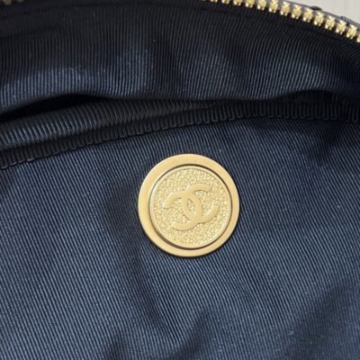 img_f3c7fd90_20240803_i1722679246_5270_4_jpg BOWLING BAG 44 IN BLACK SOFT LAMBSKIN GOLD HARDWARE
