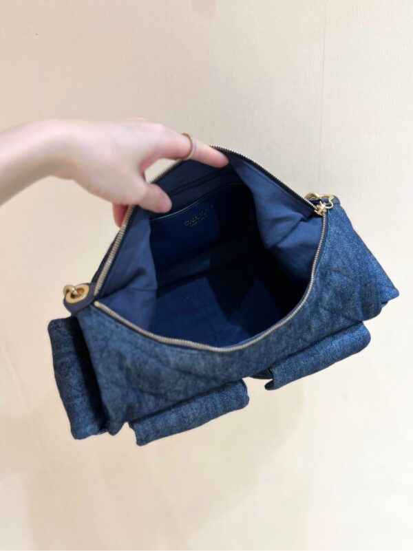 CHANEL 25S MEDIUM HOBO BAG 31 IN DARK BLUE DENIM GOLD HARDWARE