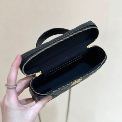 CHANEL 25S VANITY CASE 19 IN BLACK CALFSKIN GOLD HARDWARE