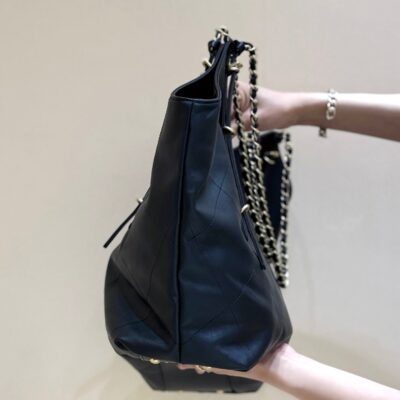 LARGE MAXI SHOPPING BAG 59 IN BLACK CALFSKIN GOLD-TONE METAL