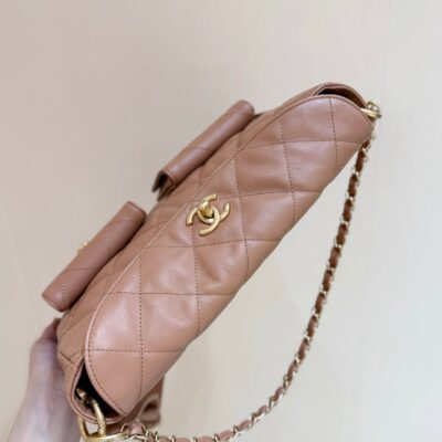 img_f3c7fd90_20250401_i1743474090720_395_0_6_jpg CHANEL 25S HIPPIE HOBO POSTMAN BAG 30 IN WARM TAUPE CALFSKIN GOLD HARDWARE