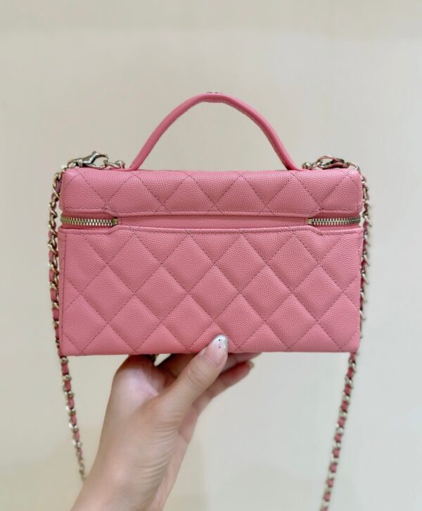 VANITY CASE 19 IN CONTESSA PINK CALFSKIN GOLD-TONE METALLIC
