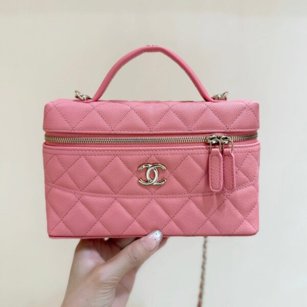 VANITY CASE 19 IN CONTESSA PINK CALFSKIN GOLD-TONE METALLIC