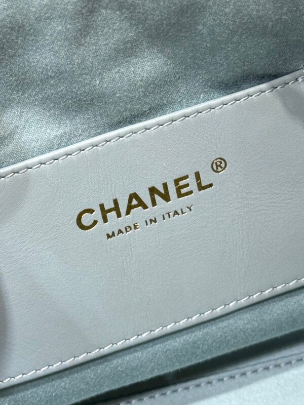 CHANEL 25S HANDBAG IN LIGHT BLUE 30 GRAINED CALFSKIN GOLD HARDWARE