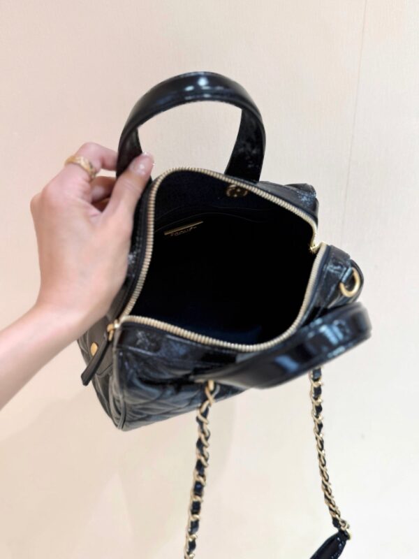 img_f3c7fd90_20250622_i1750564662137_2410_0_8_jpg CHANEL 25S SMALL BOWLING BAG 21 IN BLACK CALFSKIN GOLD HARDWARE
