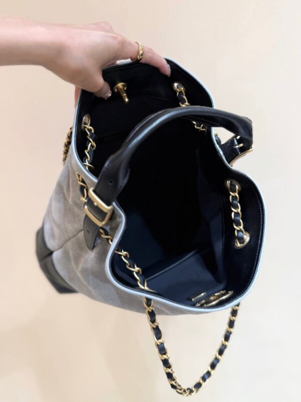 img_f3c7fd90_20250701_i1751352491565_8716_0_7_jpg CHANEL 25S SHOPPING BAG 33 IN GREY AND BLACK SUEDE CALFSKIN