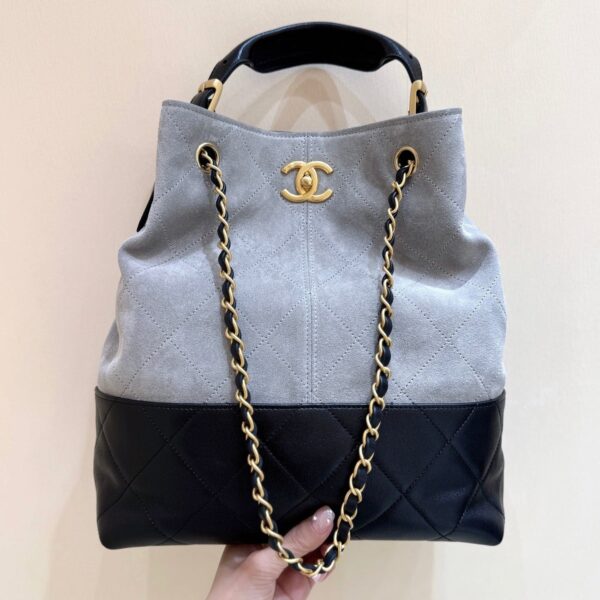 img_f3c7fd90_20250701_i1751352493343_4124_0_3_jpg CHANEL 25S SHOPPING BAG 33 IN GREY AND BLACK SUEDE CALFSKIN
