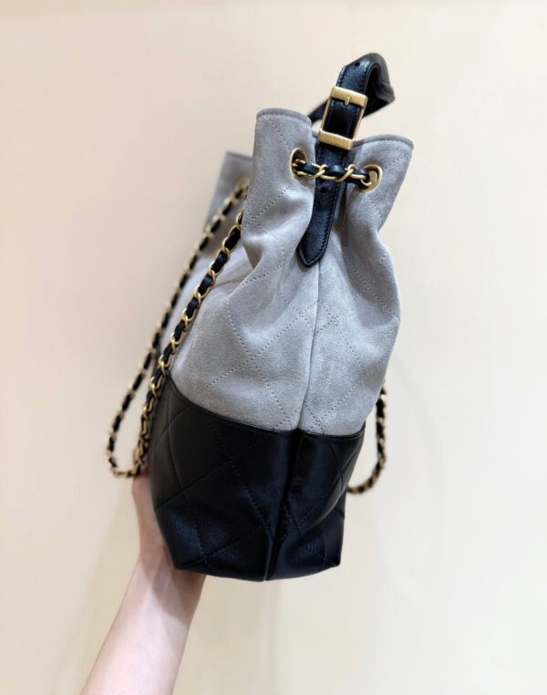 img_f3c7fd90_20250701_i1751352493410_5335_0_4_jpg CHANEL 25S SHOPPING BAG 33 IN GREY AND BLACK SUEDE CALFSKIN