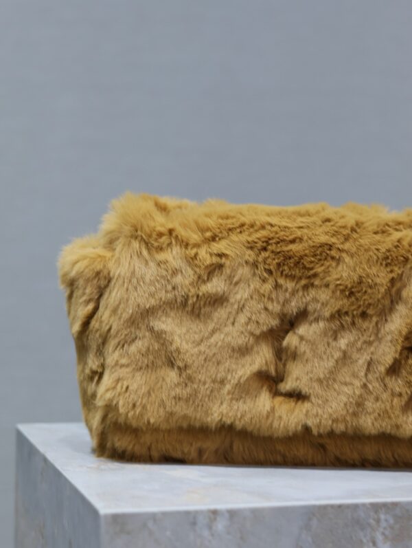 img_f8c0bdc9_20231220_i1703063610_1461_2_jpg KATE SMALL BAG 22 IN PEANUT BROWN RABBIT FUR GOLD CHAIN