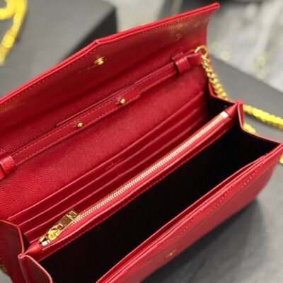 YL WOC 22 RED CHEVERON CAVIAR GOLD HARDWARE