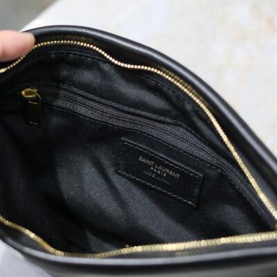 img_f8c0bdc9_20240104_i1704354403_2488_7_jpg CALYPSO SMALL POUCH 23 IN BLACK SMOOTH LAMBSKIN
