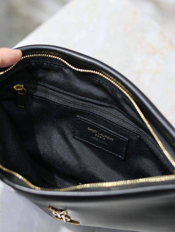 img_f8c0bdc9_20240104_i1704354403_2488_7_jpg CALYPSO SMALL POUCH 23 IN BLACK SMOOTH LAMBSKIN