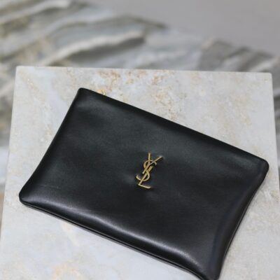 img_f8c0bdc9_20240104_i1704354403_8172_0_jpg CALYPSO SMALL POUCH 23 IN BLACK SMOOTH LAMBSKIN